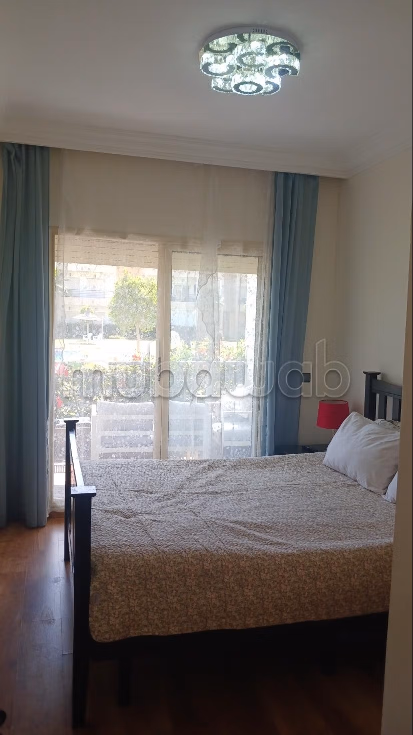 Appartementen huren. 2 Kamers. Gemeubileerd