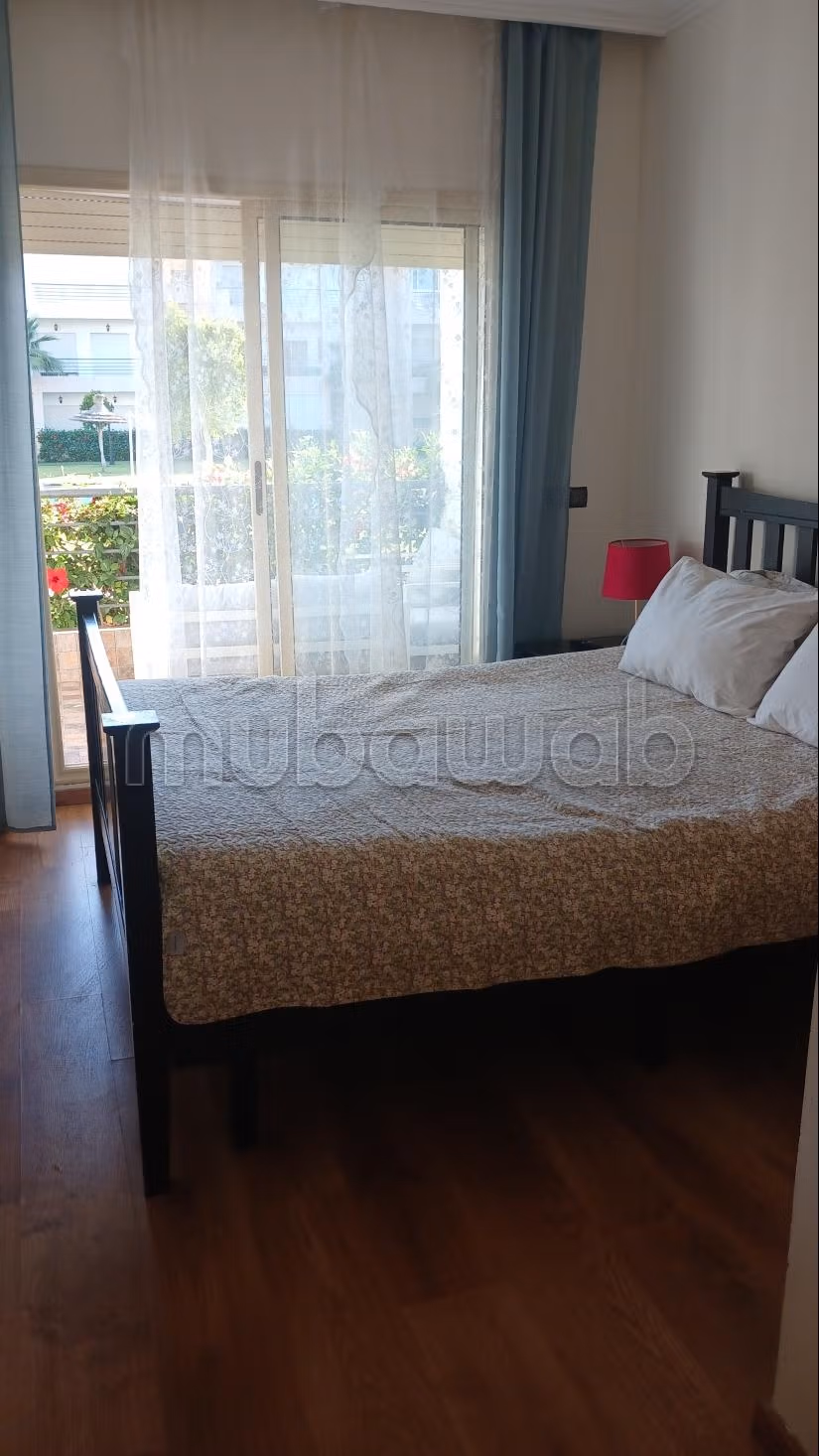 Appartementen huren. 2 Kamers. Gemeubileerd