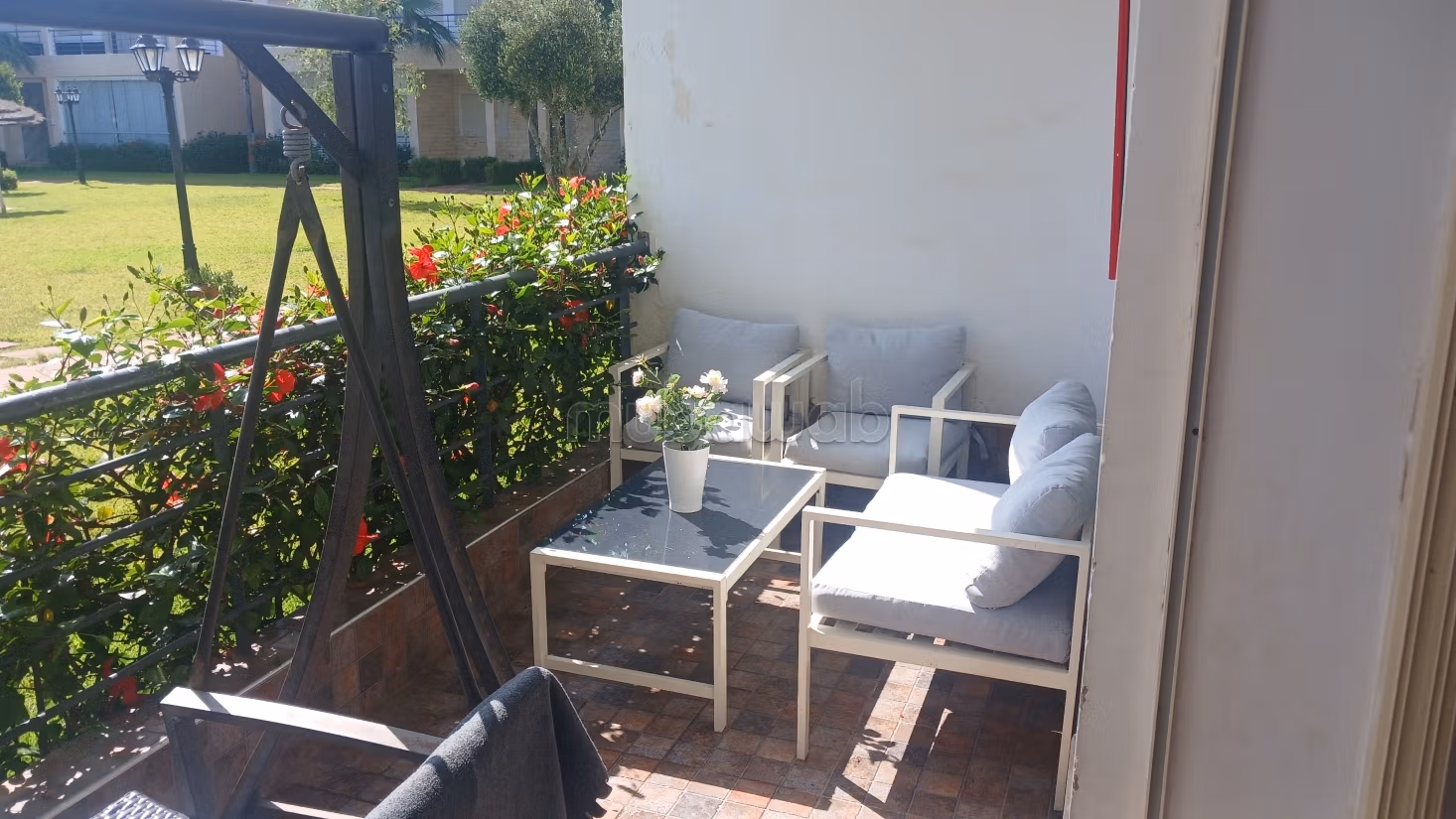 Appartementen huren. 2 Kamers. Gemeubileerd