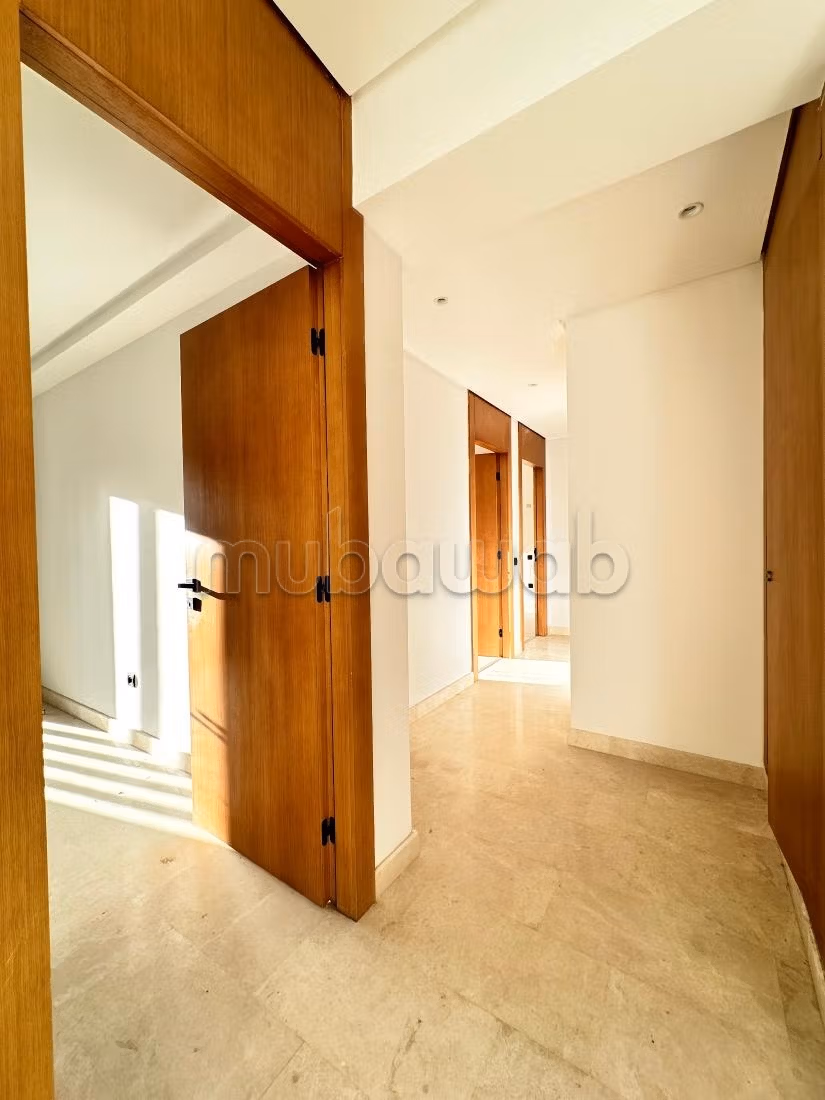 Apartment for rent Cfc without direct view terrace