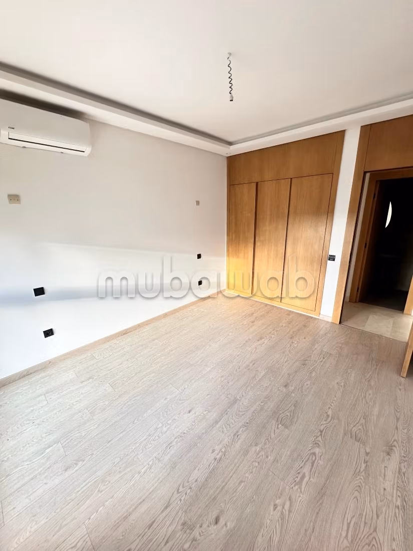 Apartment for rent Cfc without direct view terrace