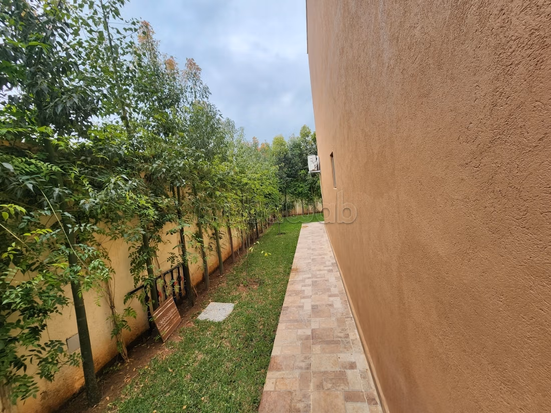 Villa Melkia avec piscine et vue Atlas à vendre