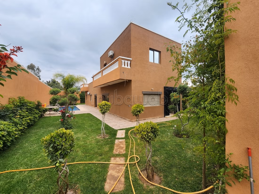 Villa Melkia avec piscine et vue Atlas à vendre
