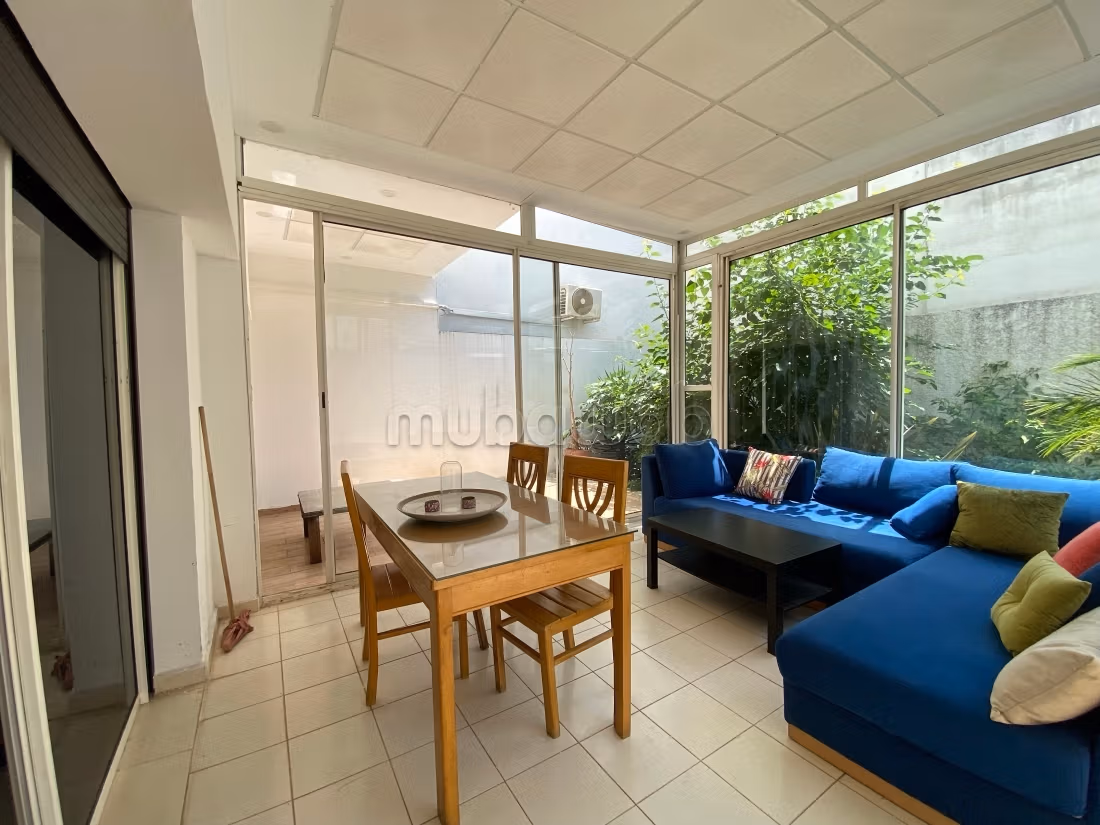 Superbe appartement à louer à Agdal. Superficie 112 m². Bien meublé