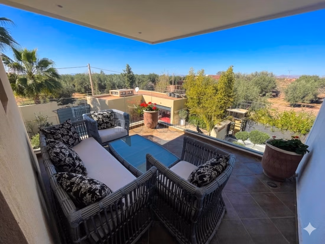 Luxury villa for long-term rent