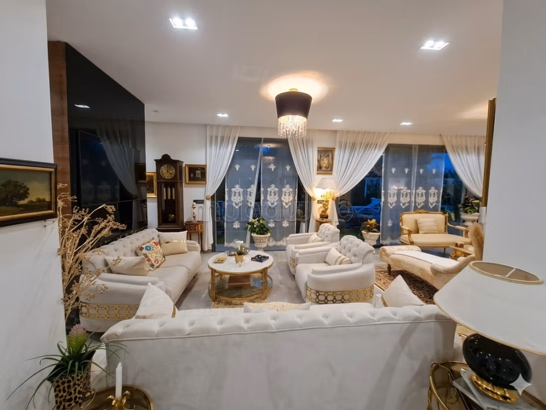 Luxury villa for long-term rent