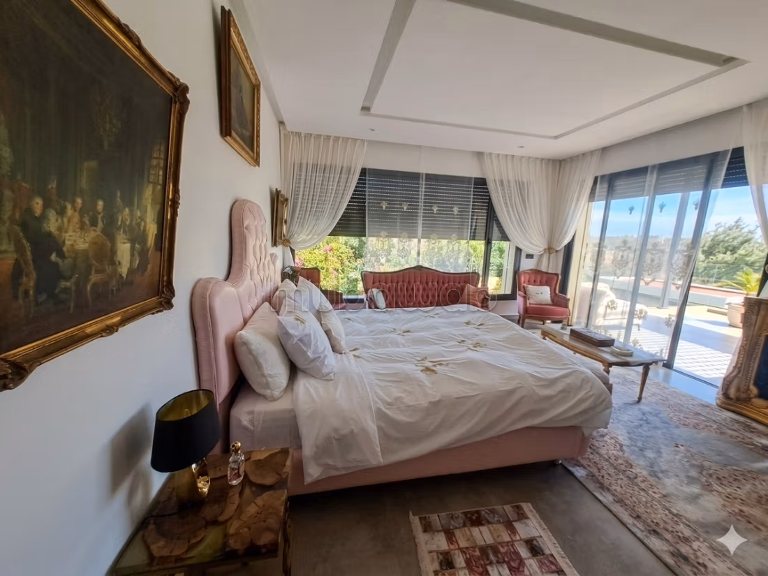 Luxury villa for long-term rent