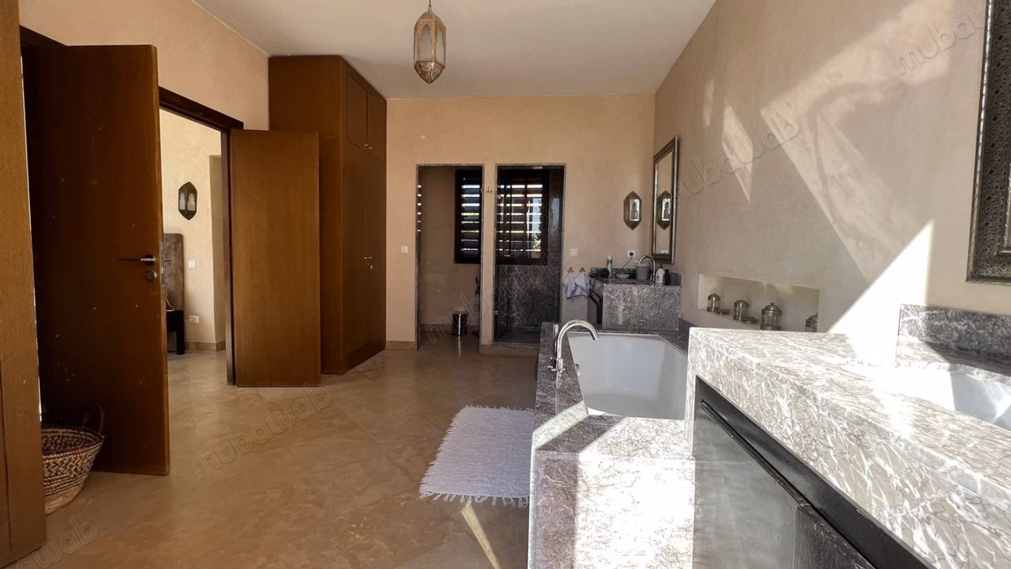 Hermoso riad en alquiler en Al Maaden