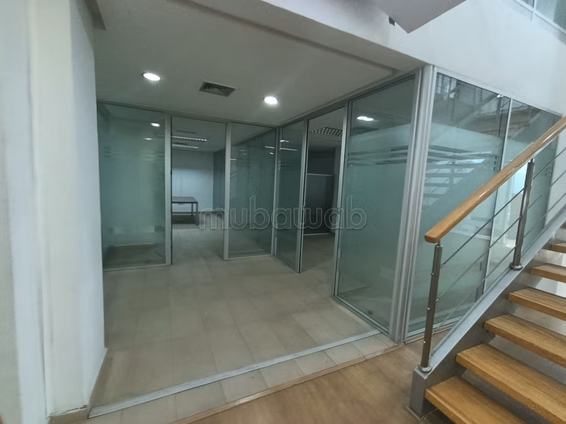 Commerciële ruimte van 627m2 te huur - Palmier

