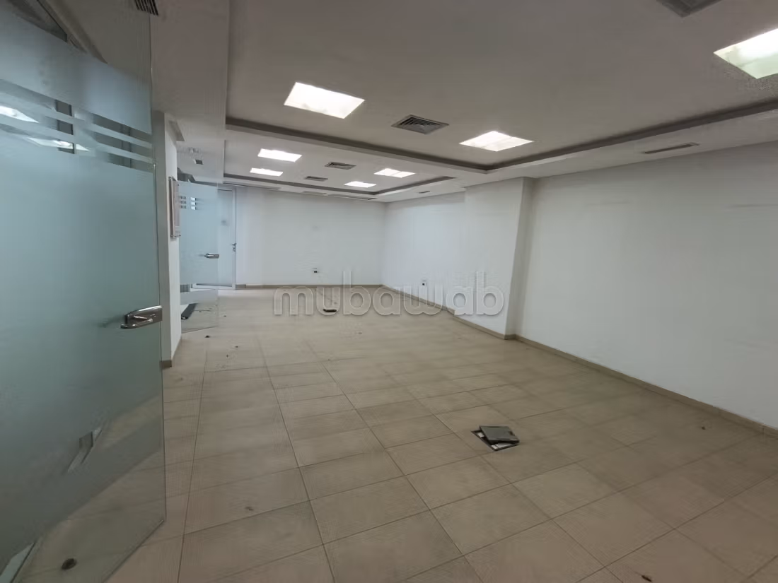 Commerciële ruimte van 627m2 te huur - Palmier
