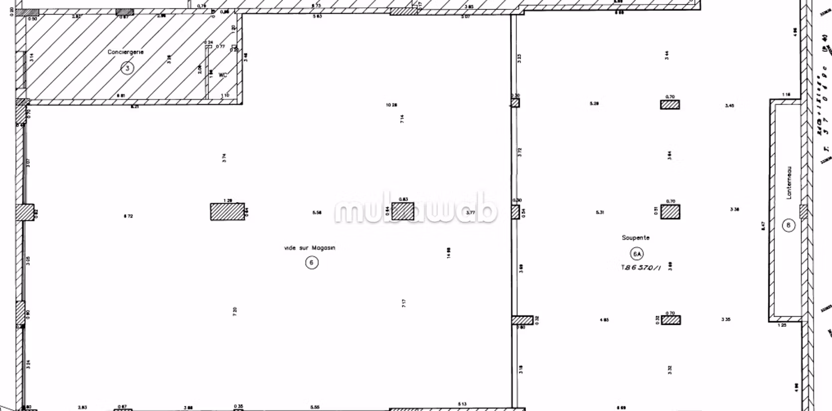 Commerciële ruimte van 627m2 te huur - Palmier
