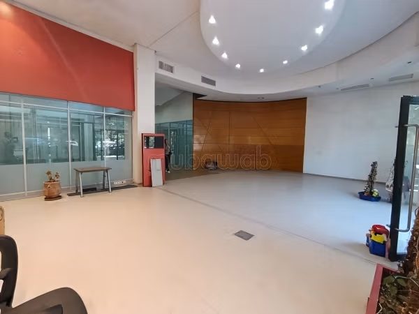 Commerciële ruimte van 627m2 te huur - Palmier
