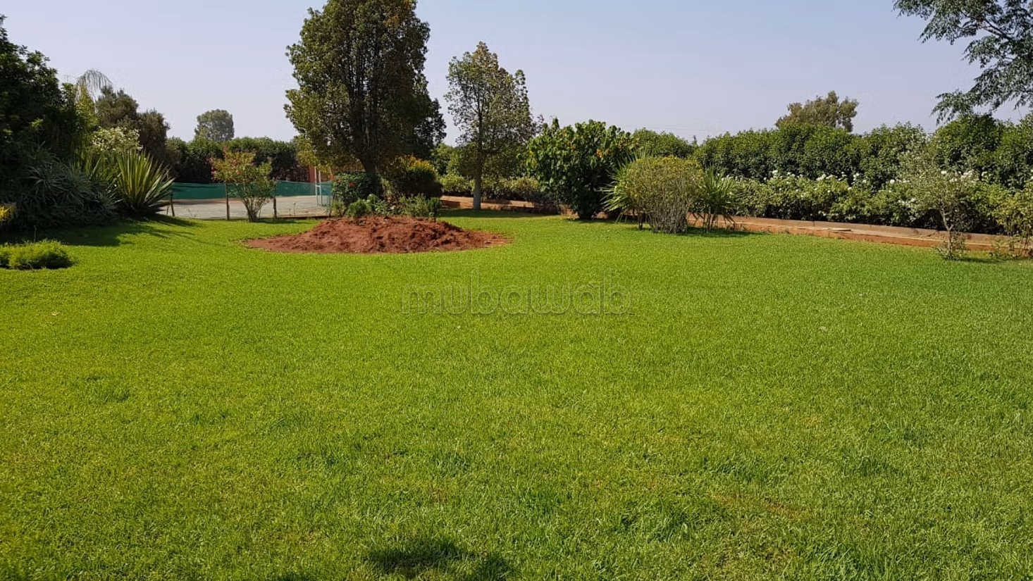 Granja encantadora titulada de 1.3 ha cerca de Bensliman