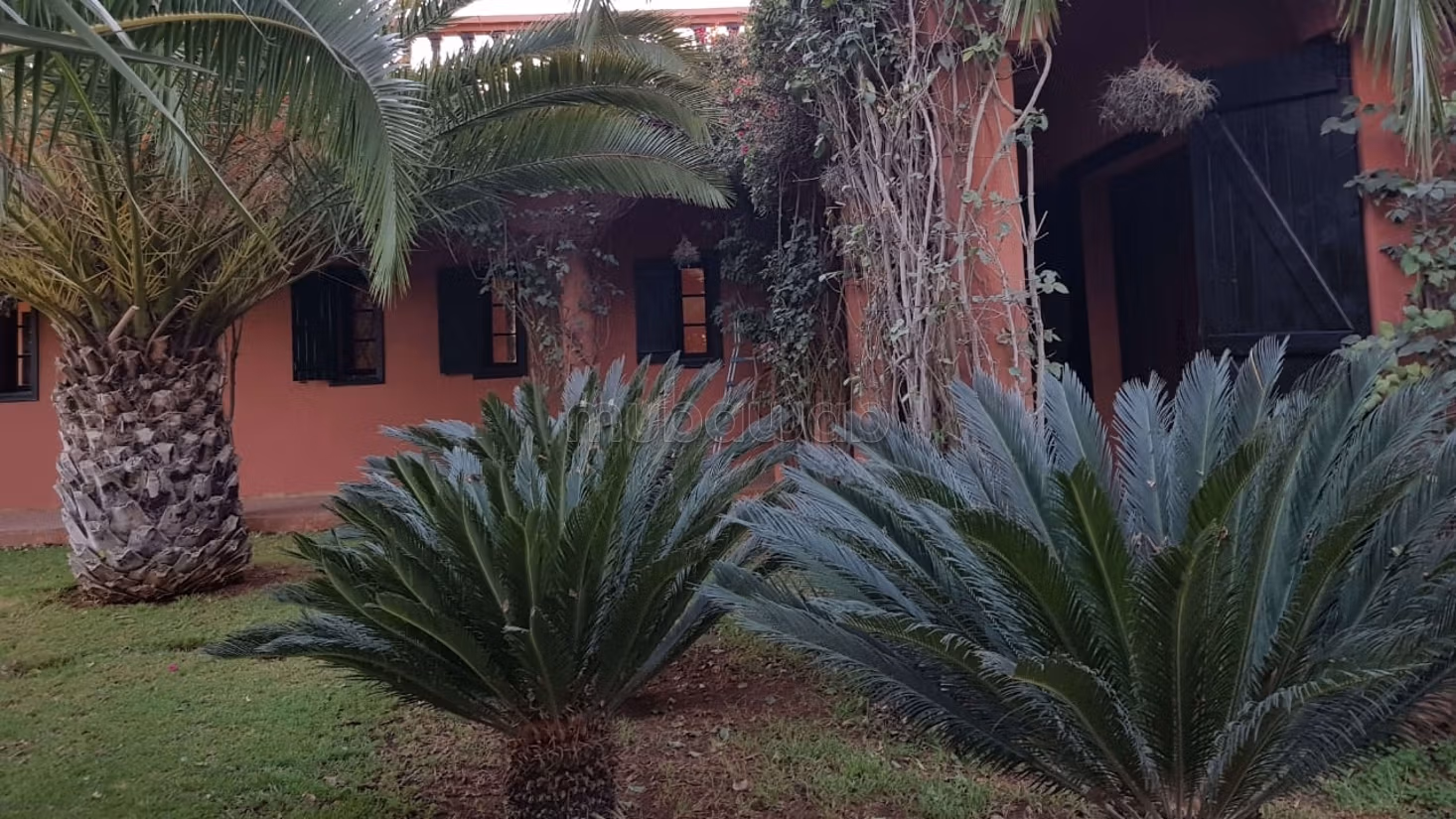 Granja encantadora titulada de 1.3 ha cerca de Bensliman