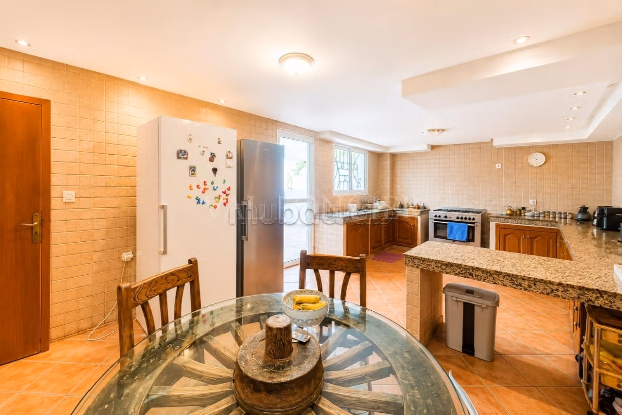 Location villa meublée 5 chambres à Dar Bouazza