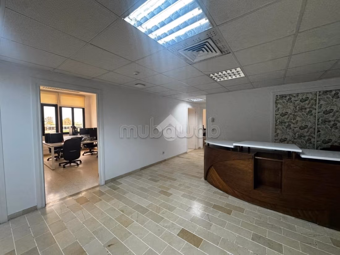 Hall5 in location