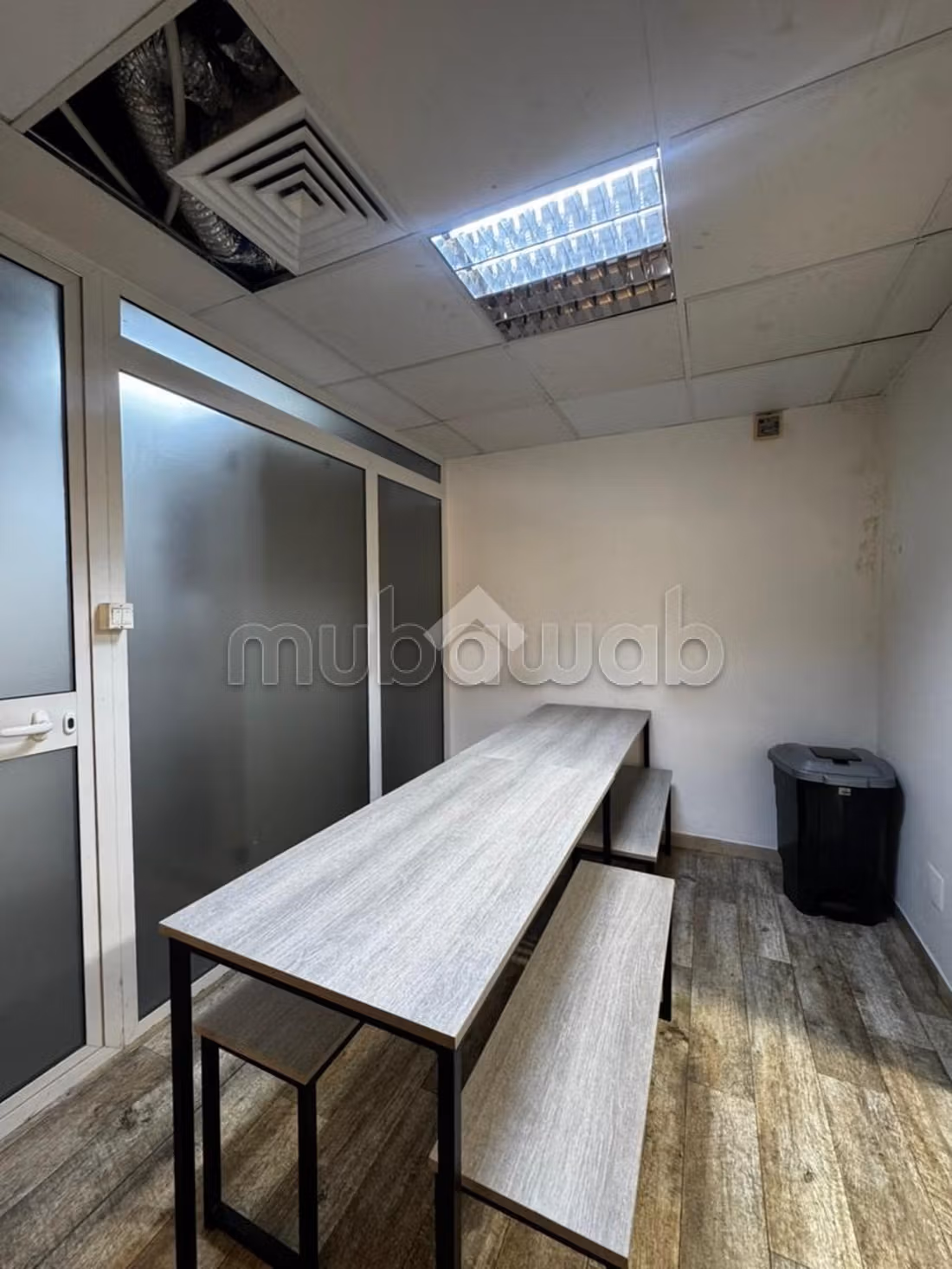 Hall5 in location