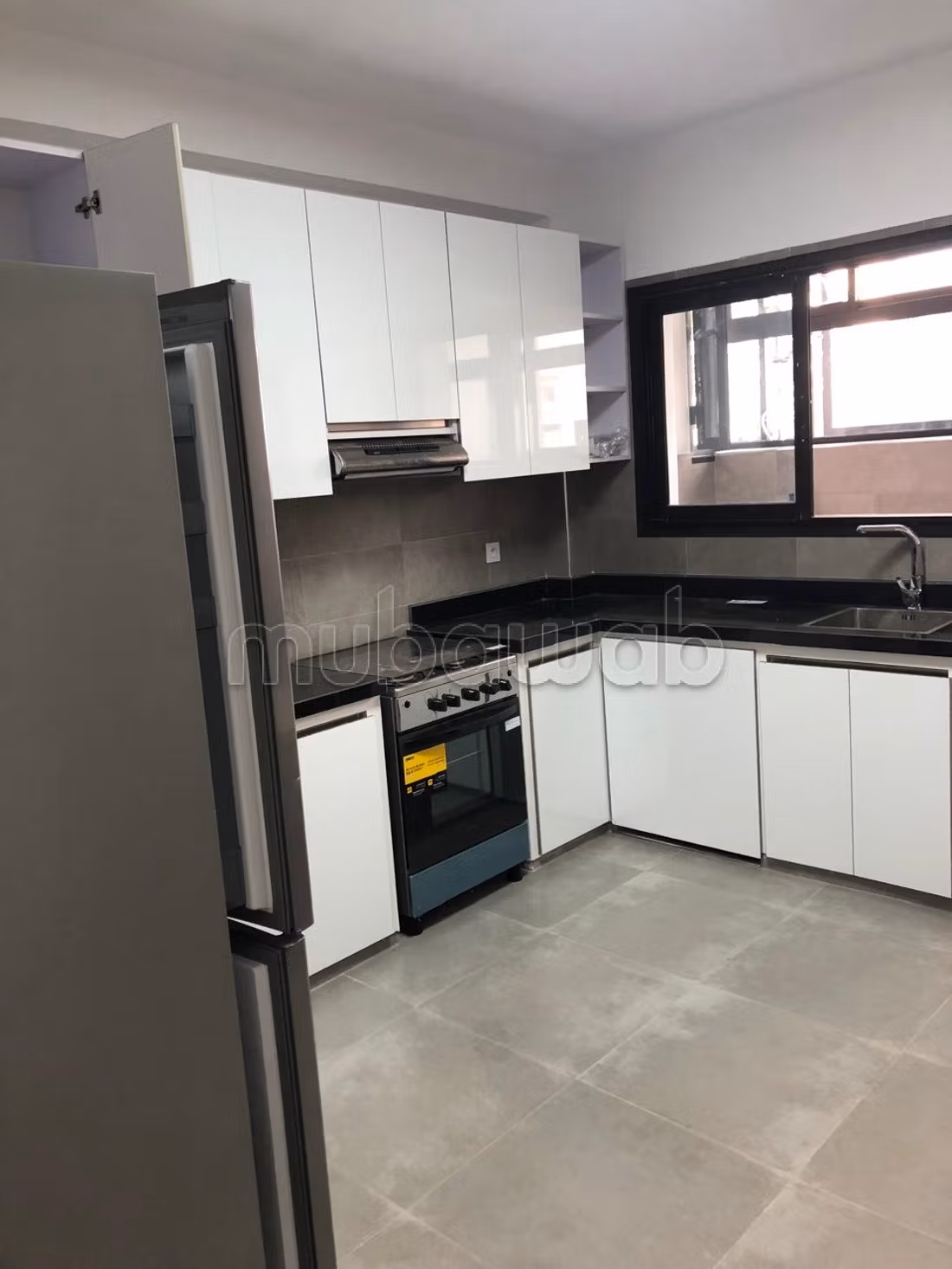 Bel appartamento arredato situato a Mahaj Riad