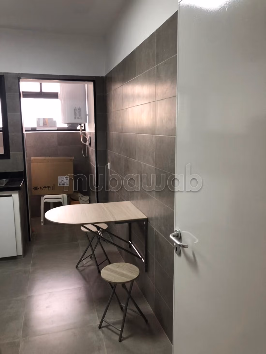 Bel appartamento arredato situato a Mahaj Riad