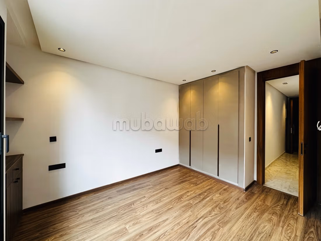Apartment for sale in Route Casablanca. 2 comfortable rooms. General satellite dish system, On site security