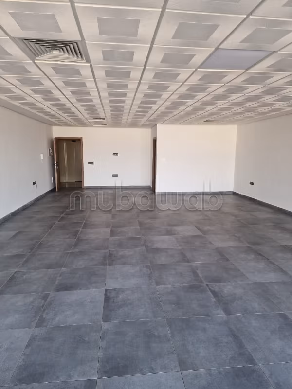 In affitto – Due piani di uffici a Roches Noires