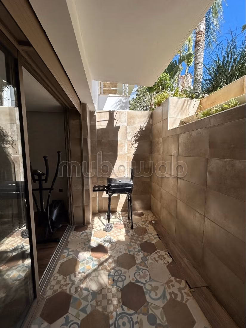 Magnifique villa à louer à skhirat plage. Superficie 280 m². Bien meublé