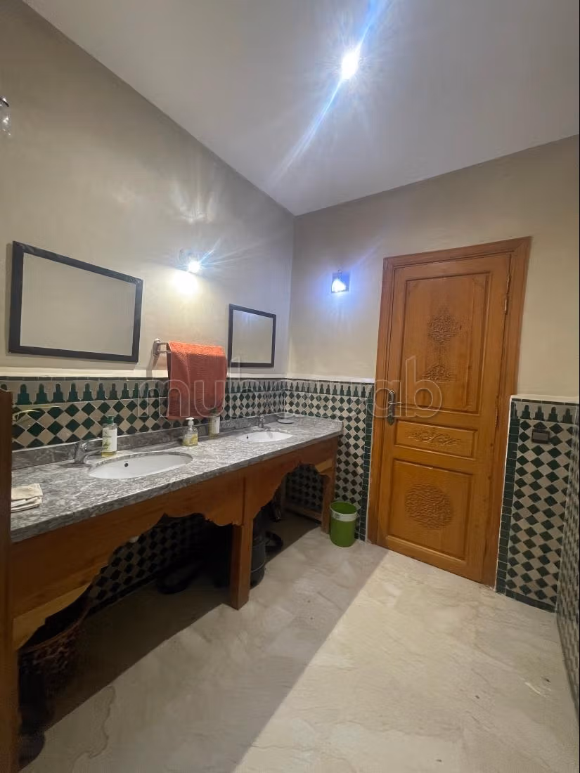 Suntuosa villa en venta en Hay Targa. 5 hermosas habitaciones. Mobiliario
