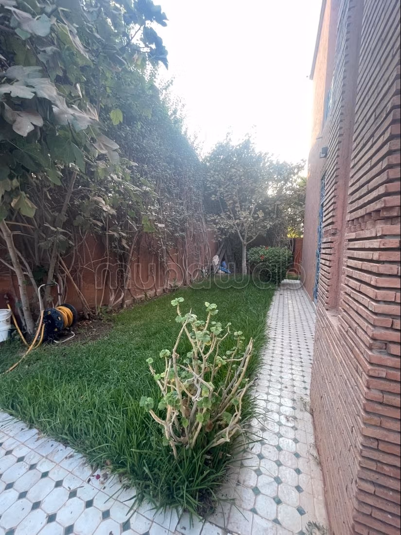 Suntuosa villa en venta en Hay Targa. 5 hermosas habitaciones. Mobiliario