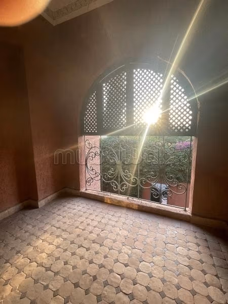 Suntuosa villa en venta en Hay Targa. 5 hermosas habitaciones. Mobiliario