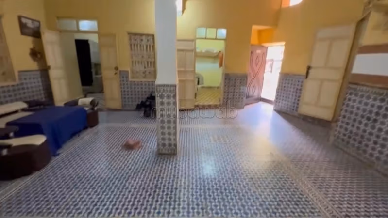 Verkoop van een prachtig geregistreerd riad in Moulay Lyazid. 6 comfortabele kamers. Marokkaanse lounge, beveiliging