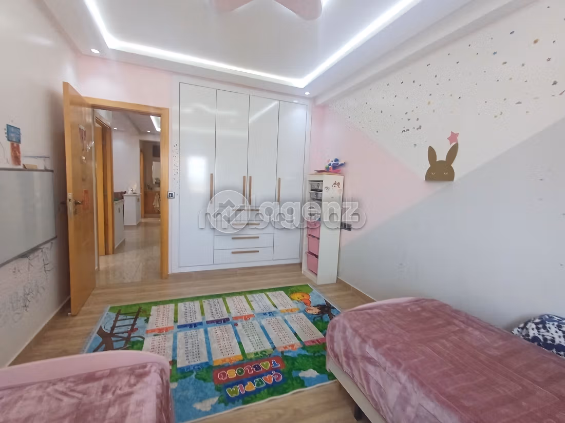 Apartamento en venta 107 m², 3 habitaciones Benslimane Benslimane