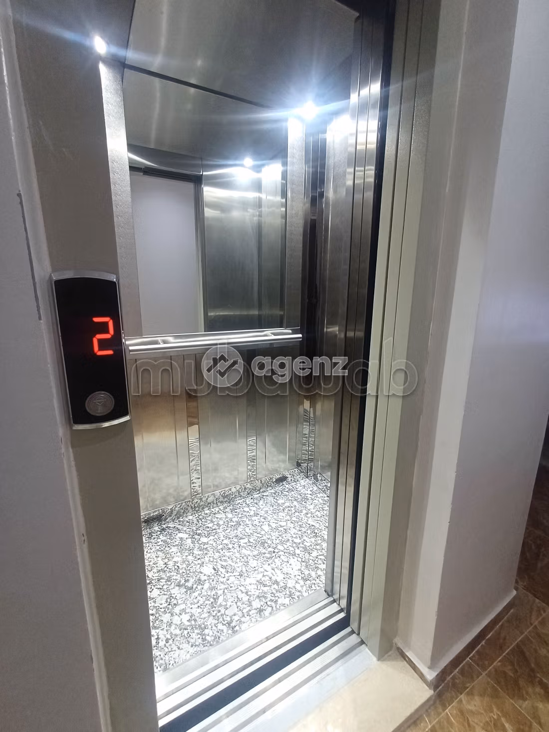 Apartamento en venta 107 m², 3 habitaciones Benslimane Benslimane