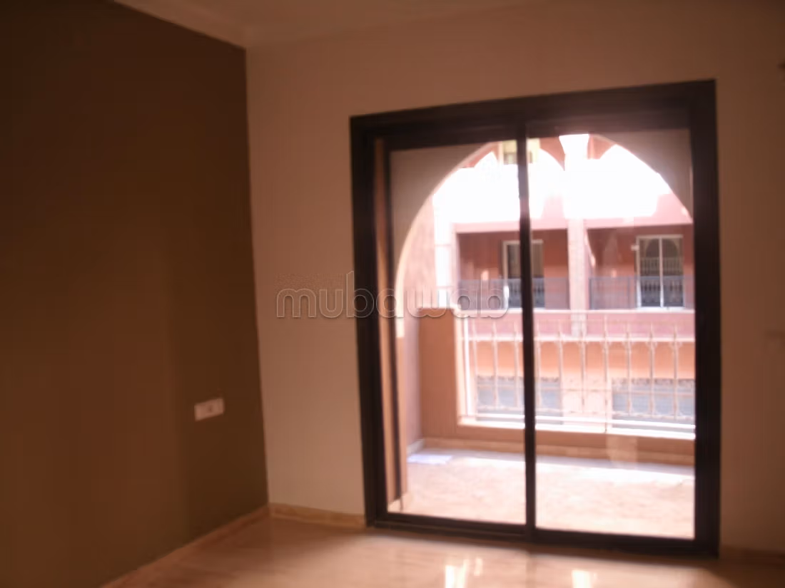 Appartement en location deux chambres salon vide — 2