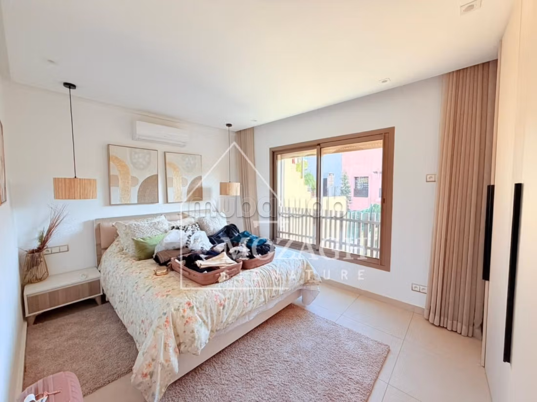 Superba villa di 300M2 - Quartiere Targa
