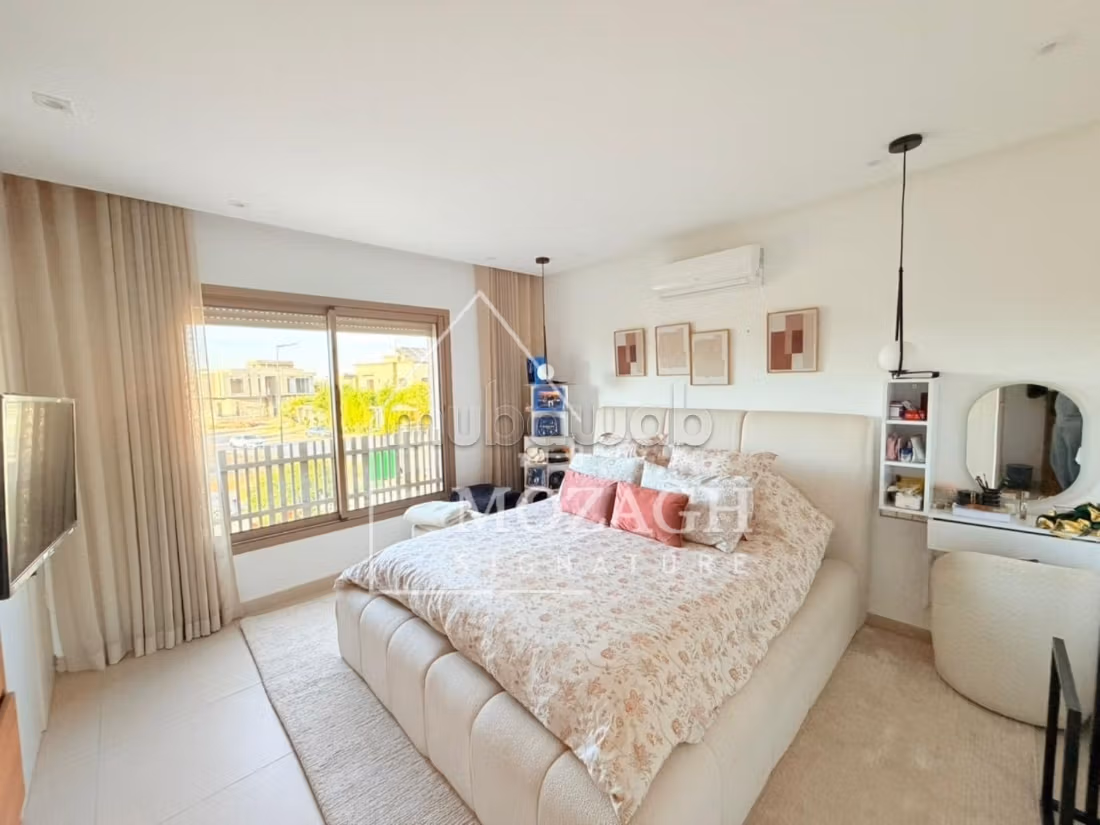 Superba villa di 300M2 - Quartiere Targa