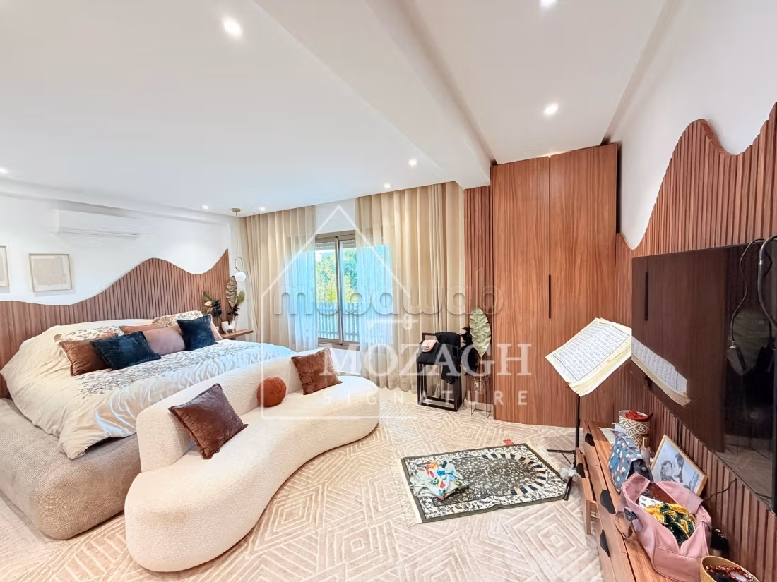Superba villa di 300M2 - Quartiere Targa