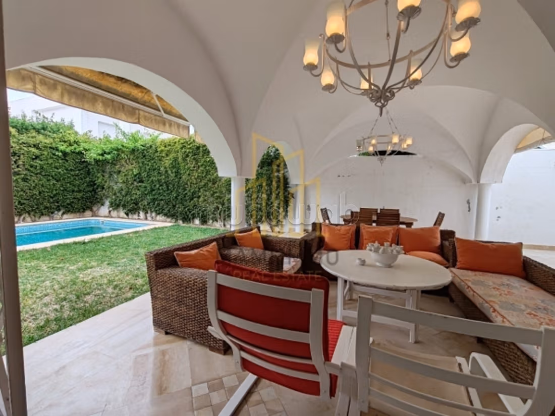 In Vendita - Bella Villa a Gammarth Turistico