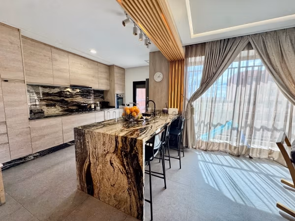 Appartamento moderno di 118 m2 con terrazza di 20 m2