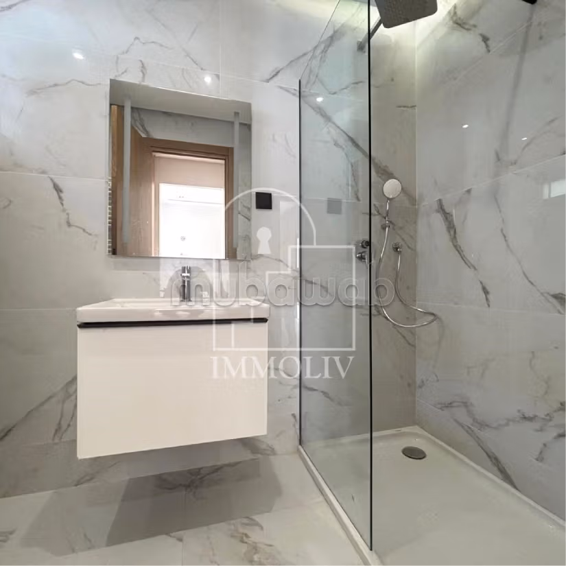 A vendre Appt S3 de 280m2 aux Jardins de Carthage