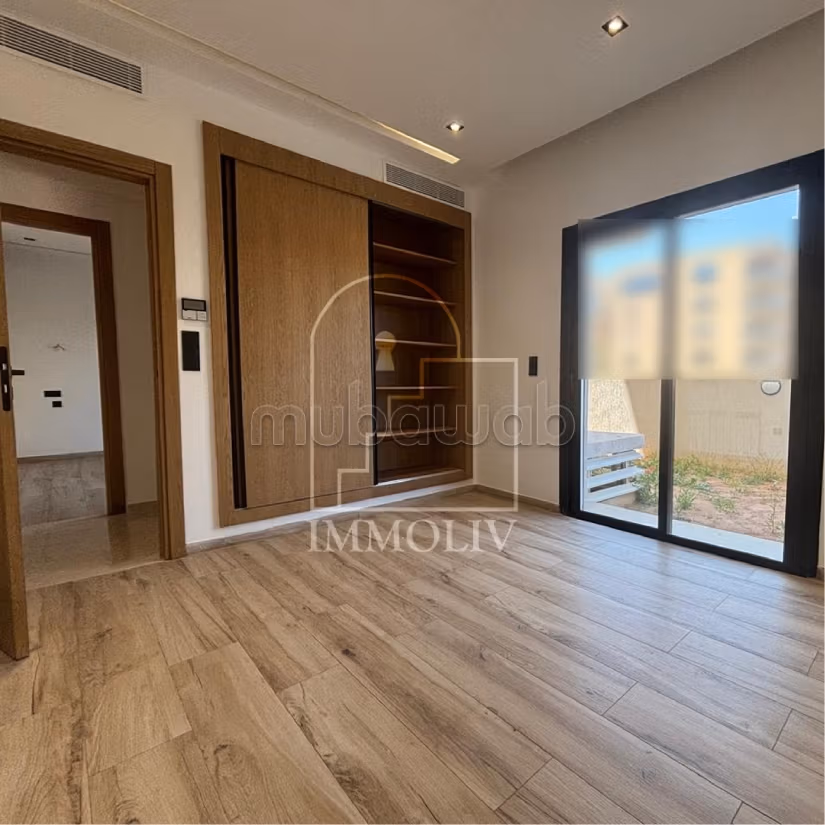 A vendre Appt S3 de 280m2 aux Jardins de Carthage