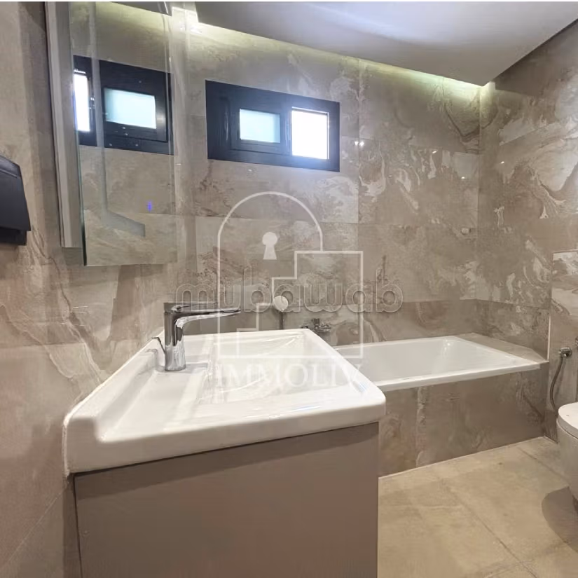 A vendre Appt S3 de 280m2 aux Jardins de Carthage