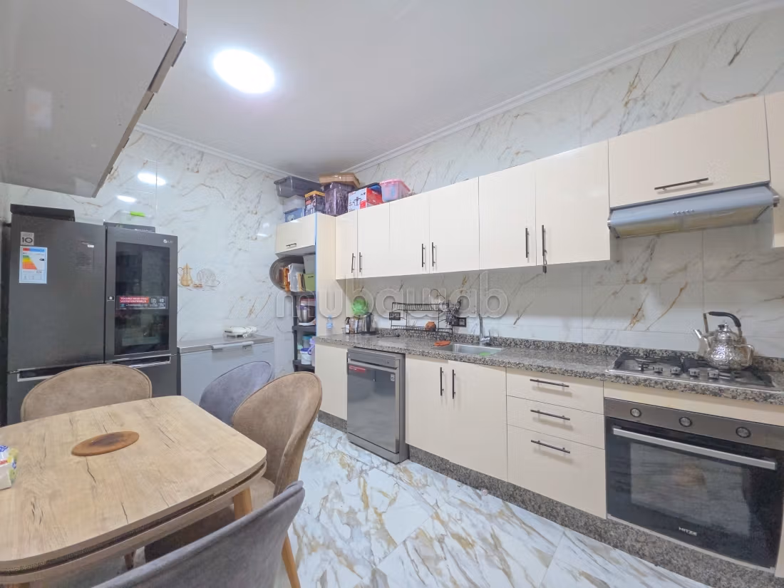 Appartement 98 m² à Sidi Moumen — 17