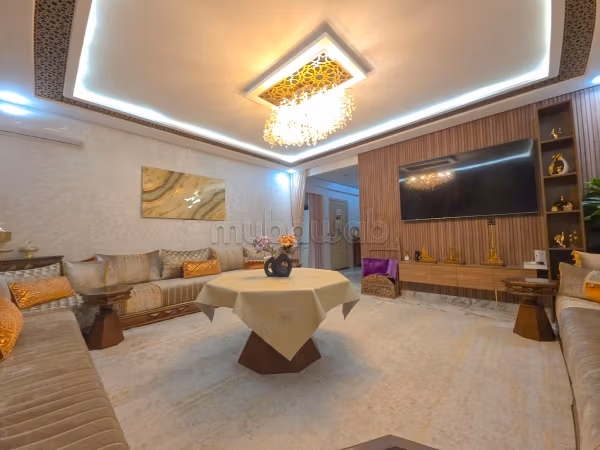 Apartment for sale in Sidi Moumen. 4 large living areas. Well equipped kitchen