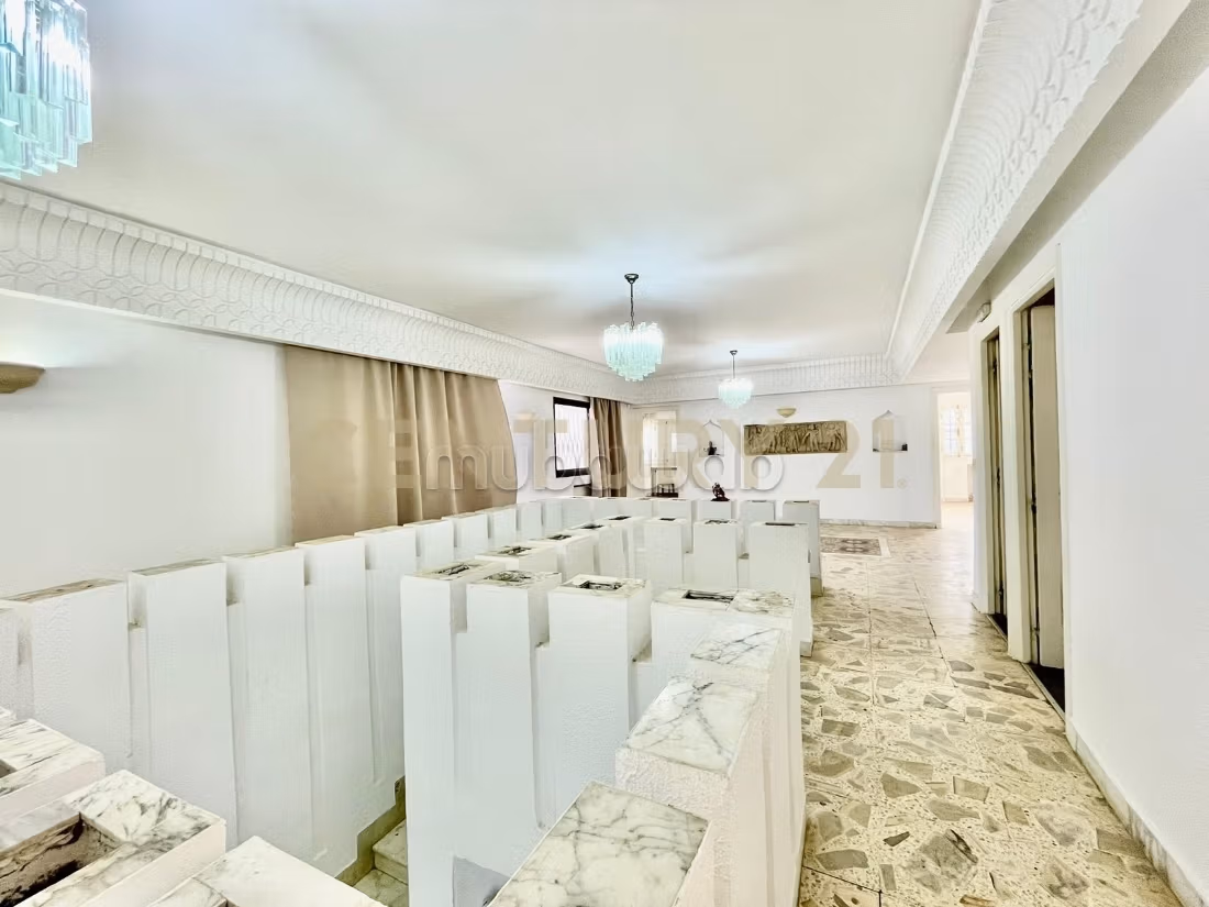 In affitto: Villa S7 con giardino e piscina