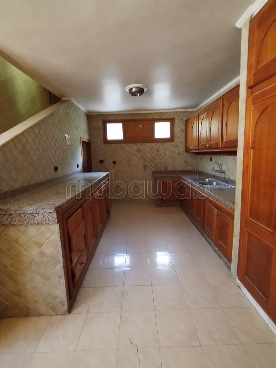 Superba villa familiare 600 m² in affitto a Hay Riad