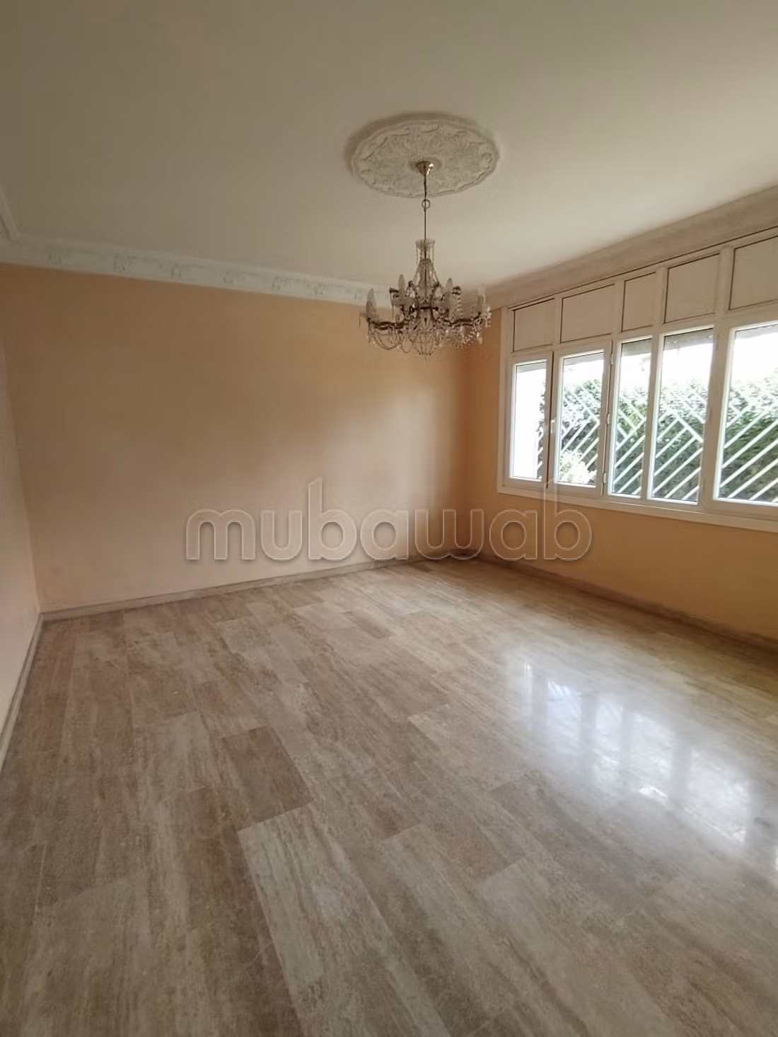 Superba villa familiare 600 m² in affitto a Hay Riad