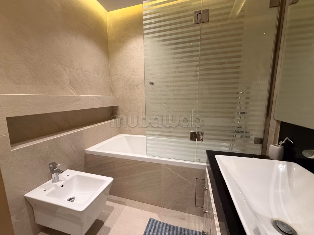 Appartement 120 m² f Boulevard Med 6 — 13