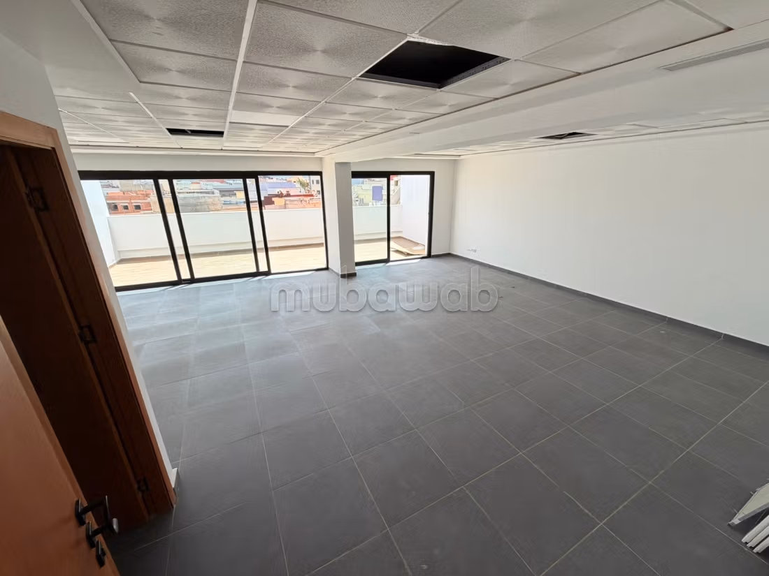 Bureau à vendre – Dar Tounsi, Tanger