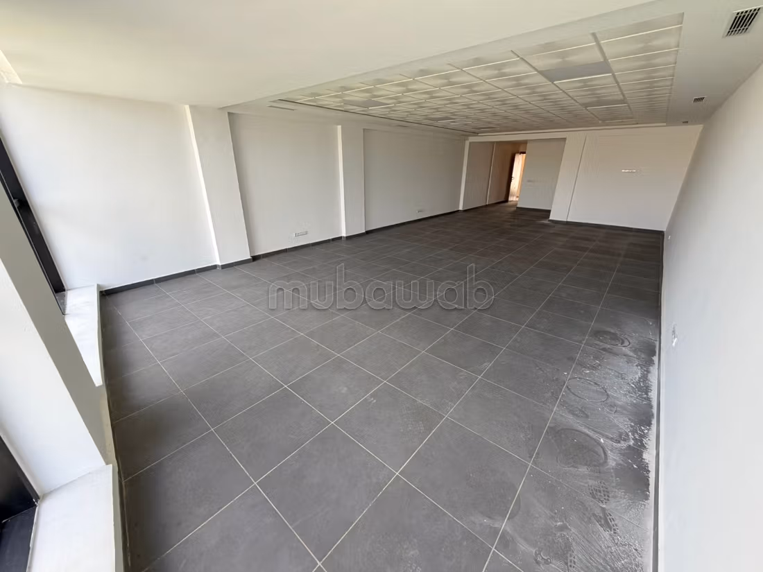 Bureau à vendre – Dar Tounsi, Tanger
