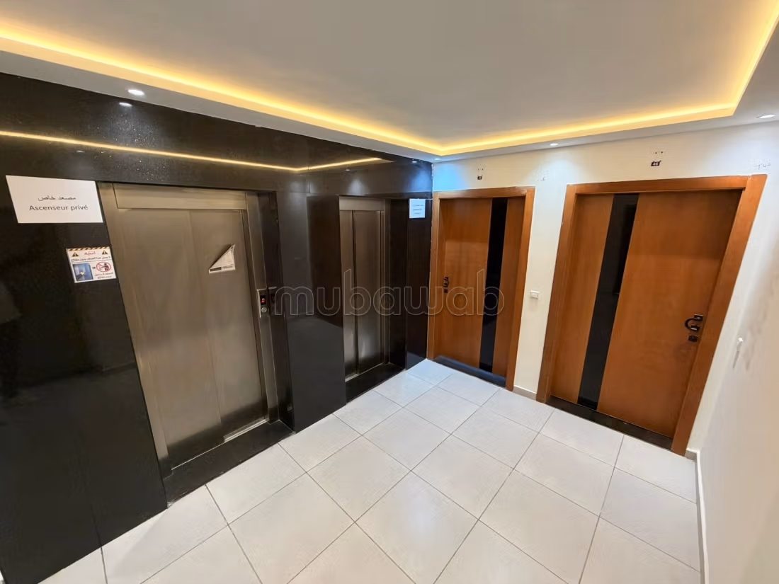 Bureau à vendre – Dar Tounsi, Tanger